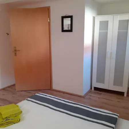 Apartman Souterrain Laatzen *